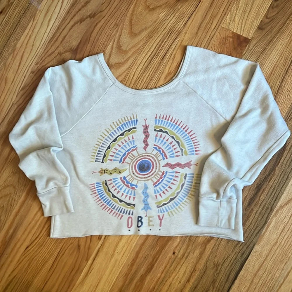 Women’s Obey Propaganda Worldwide Cropped Long Sleeve Top; Small